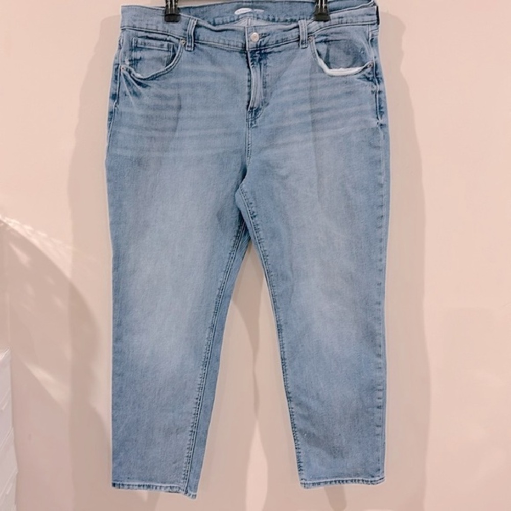 OLD NAVYโ BOYFRIEND Mid-rise Jeans Size 16
